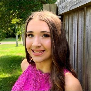 Meet your Posher, Jillian